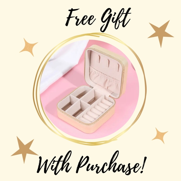 Closet Clearout Last Chance-Gold Pearl Paw Print Stud Earrings - Picture 5 of 6